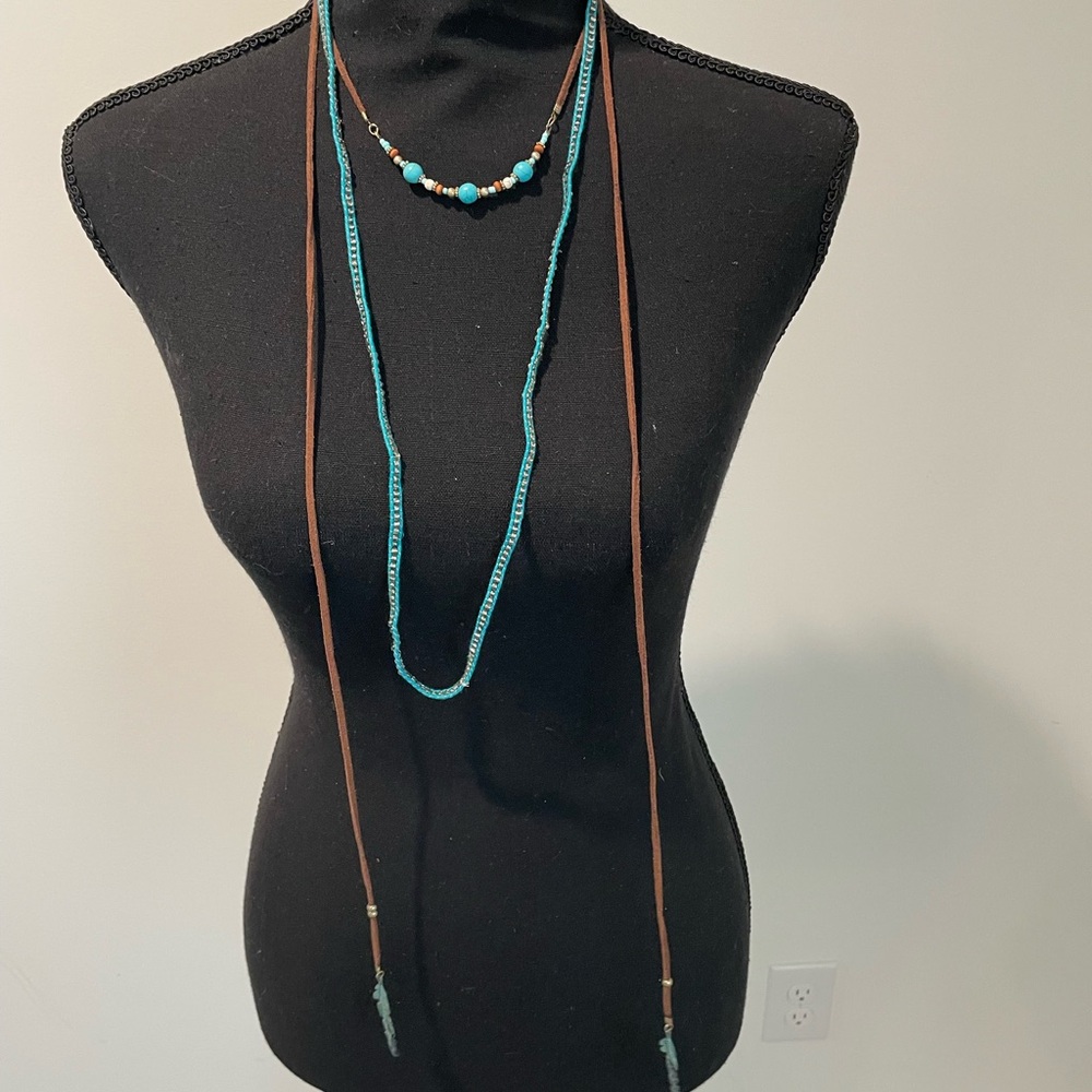 Western Turquoise and Brown Beaded‎ Necklaces and Bracelets lot - Picture 5 of 6